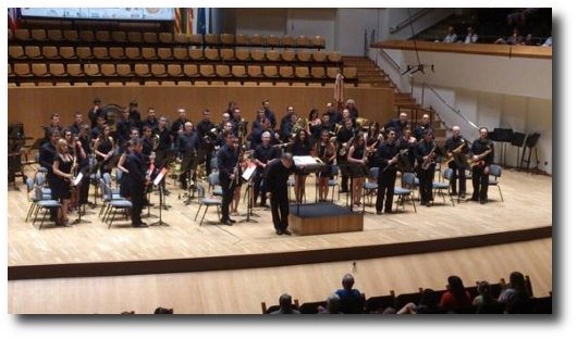 imatge que representa l'Agrupació Musical Santa Cecília d'Ador en el Palau de la Música de València al 127é Certamen Internacional de bandes de Música Ciutat de valència