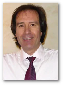 fotografia del primer pla de l'autor Rafael Mullor Grau